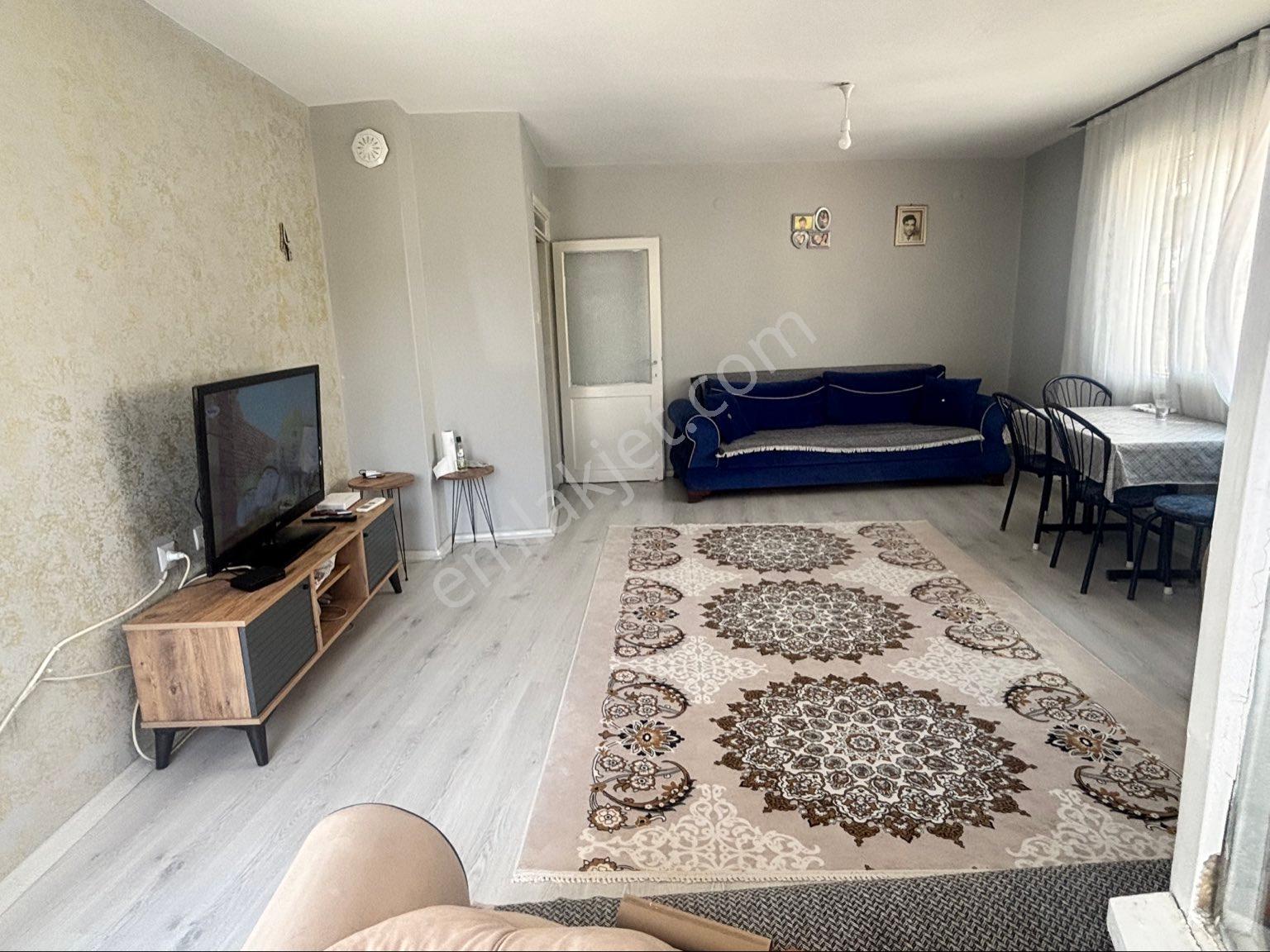 Eşrefpaşada Merkezi Konumda Satılık Daire