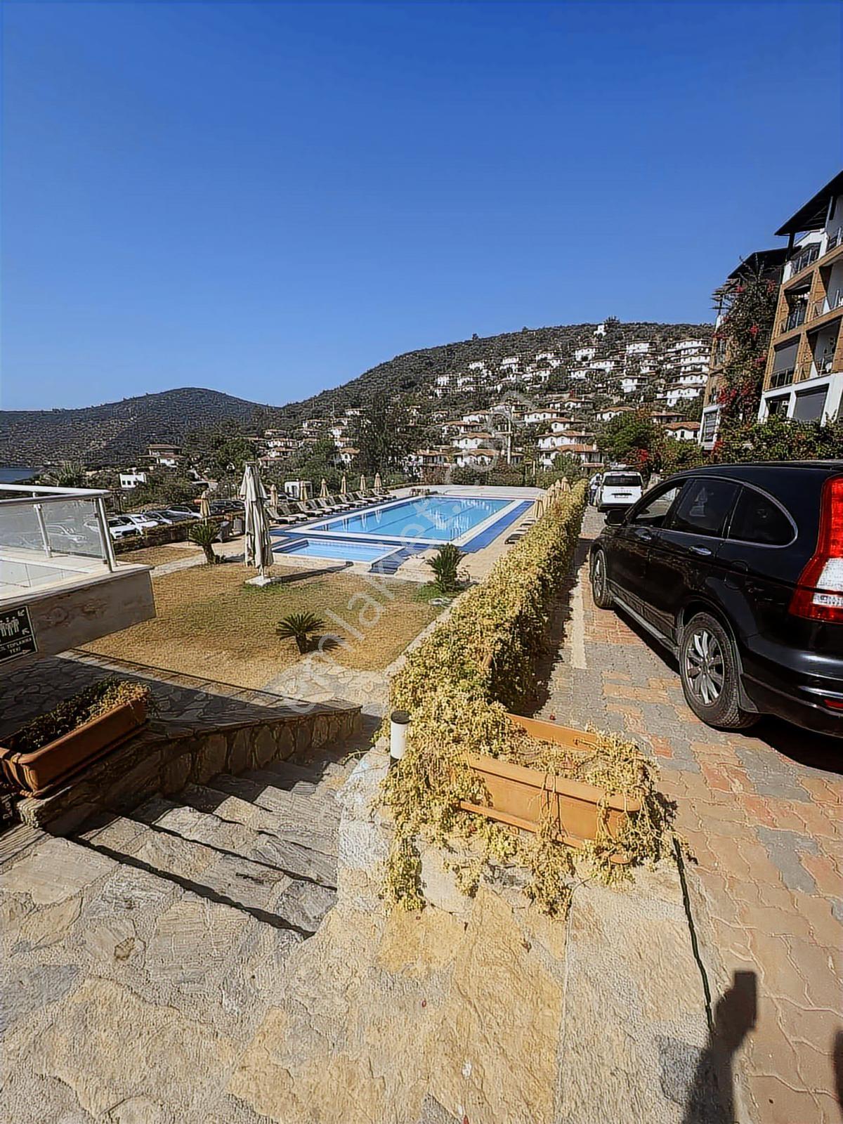 Kıyıkışlacık Zeytinlikuyu İassos Beach Club Tatil Sitesinde - Görsel 13