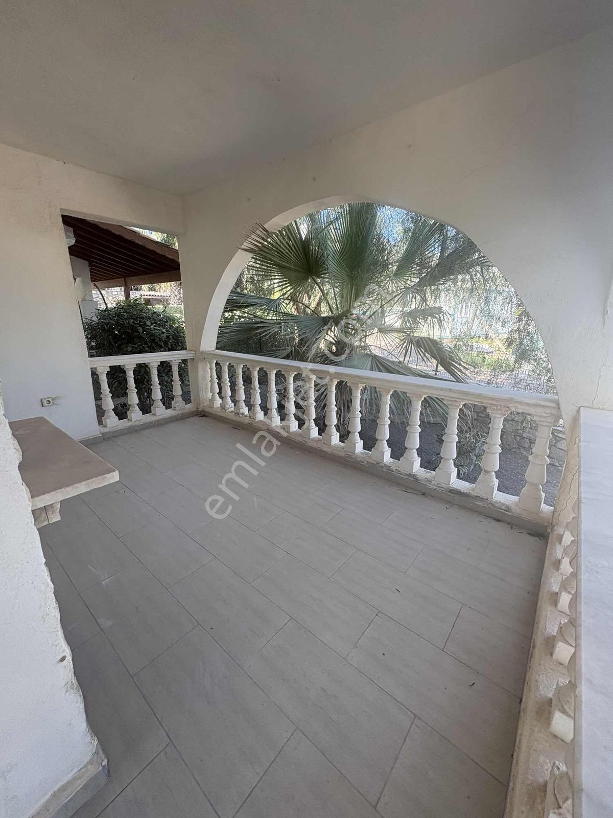 Kıyıkışlacık Denize Sıfır Gülümkıyı Tatil Sitesinde Masrafsız - Görsel 4