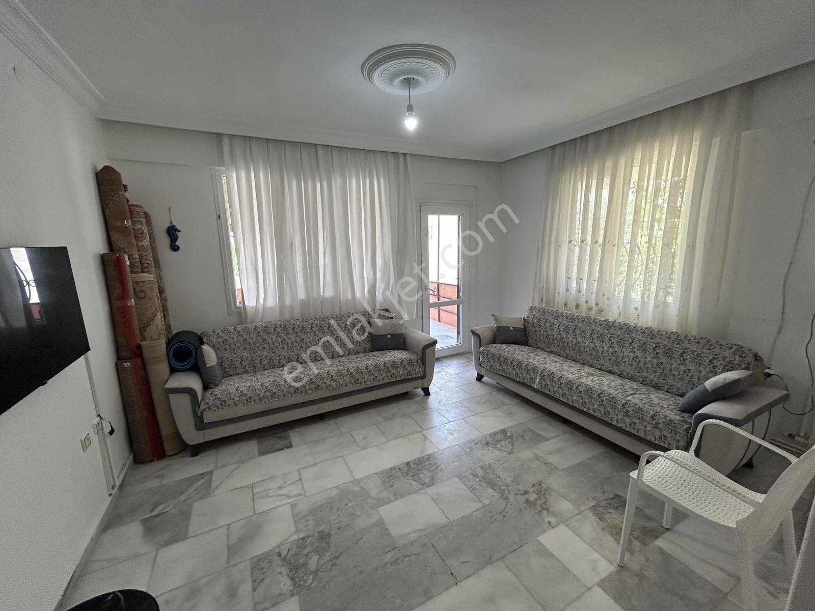 Kuşadası Kadınlar Denizinde Geniş Bahçe Eşyalı 4+1 Satılık Villa - Görsel 5