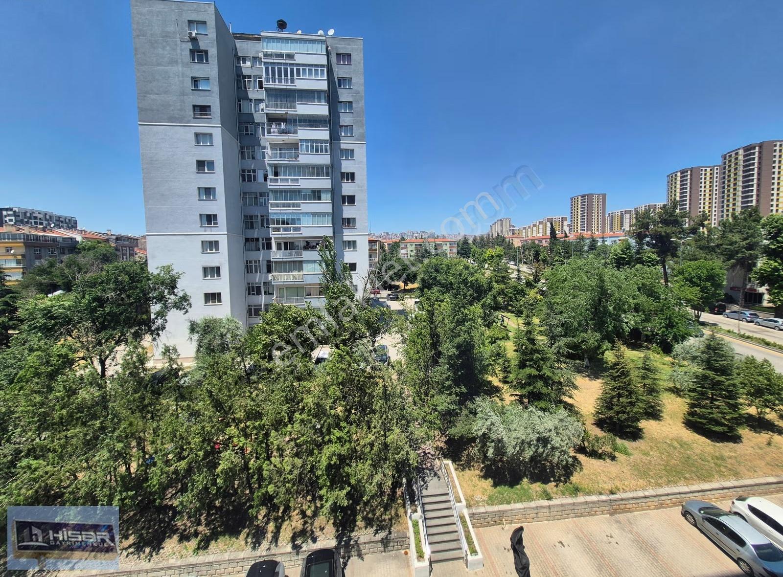 Hisar'dan Sitede Eşyalı Merkezi Konum 3+1 Asansörlü Otoparklı - Görsel 2