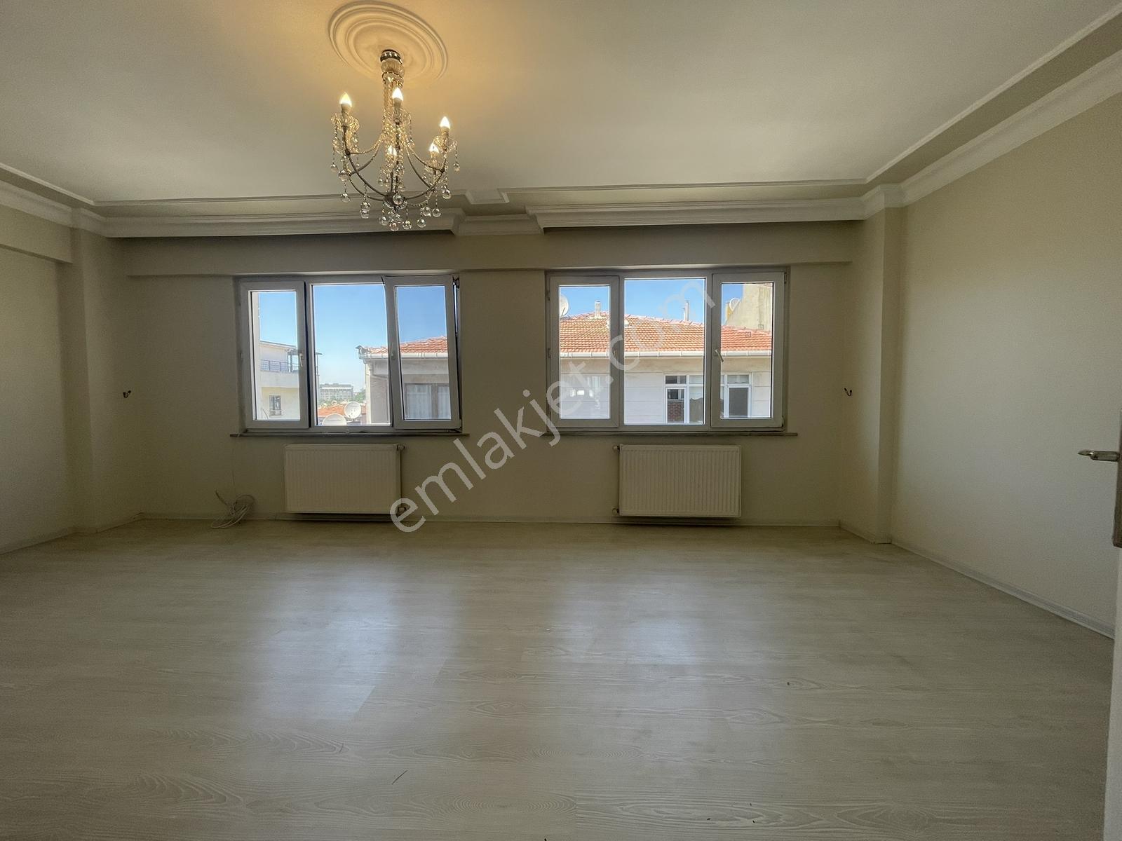 Kadıköy Rıhtım'da 3+2 Dubleks Deniz Manzaralı Kiralık Lüks Daire - Görsel 13