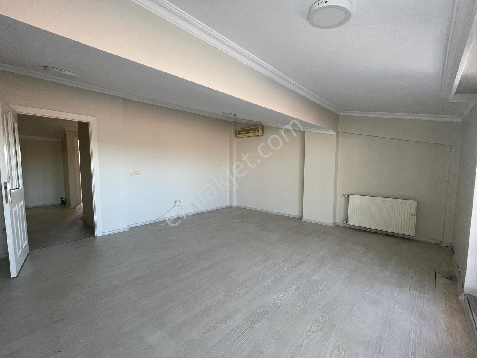 Kadıköy Rıhtım'da 3+2 Dubleks Deniz Manzaralı Kiralık Lüks Daire - Görsel 28