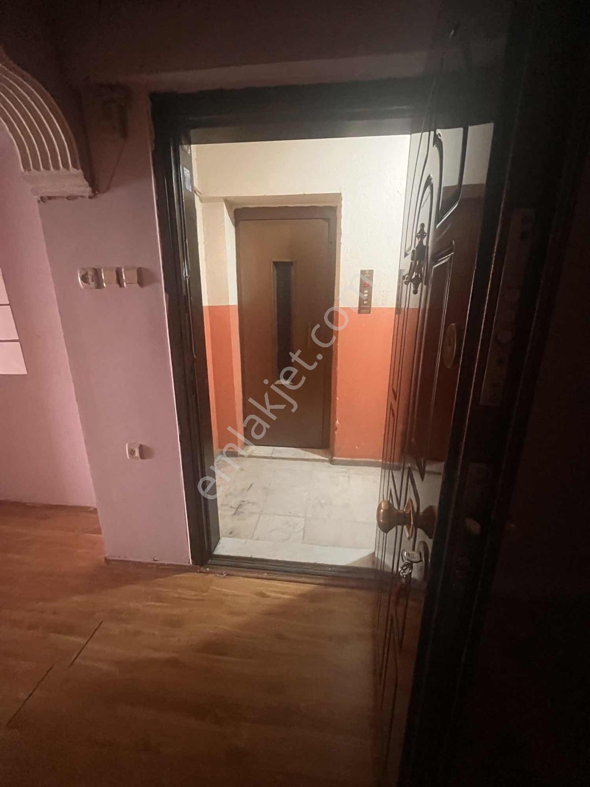 Menemen Merkezde Doğalgazlı Asansörlü Kiralık Daire - Görsel 10