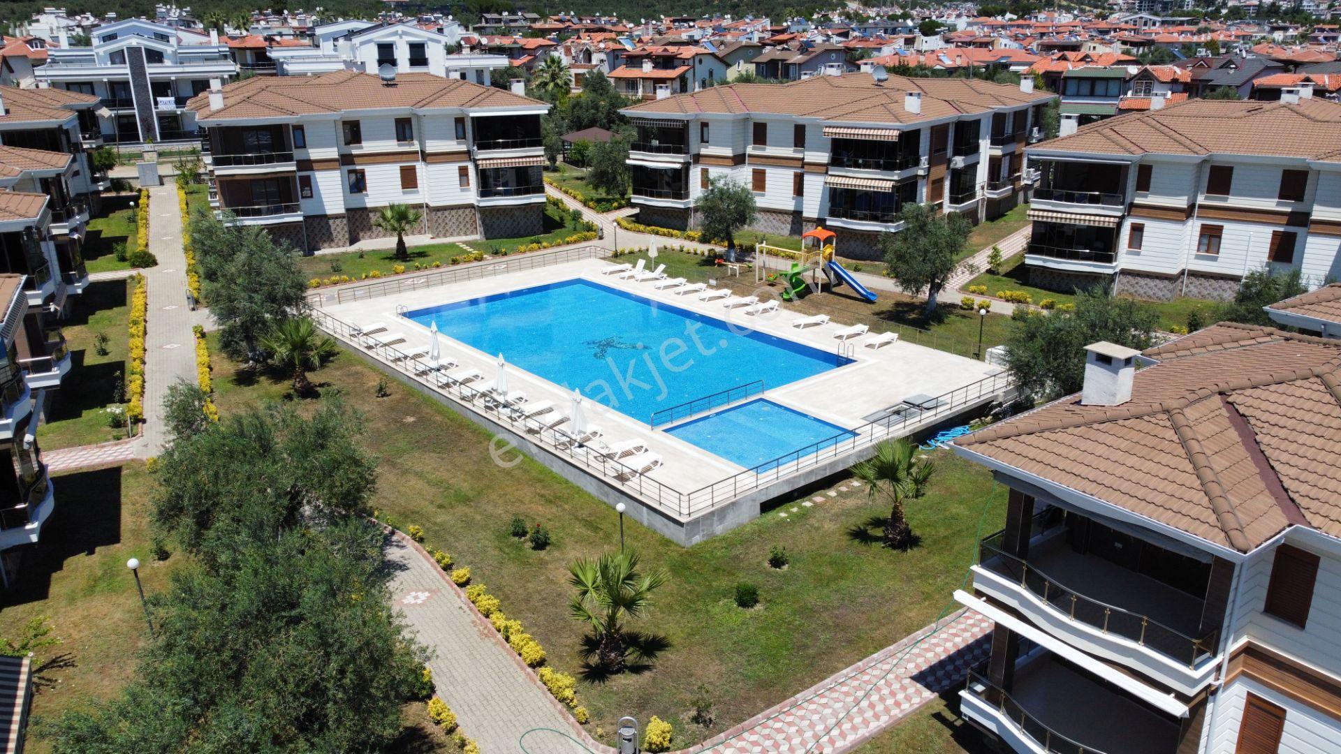 Altınoluk İlkbahar'dan Denize Sıfır Konumda Havuzlu Sitede Lüks Daire - Görsel 5