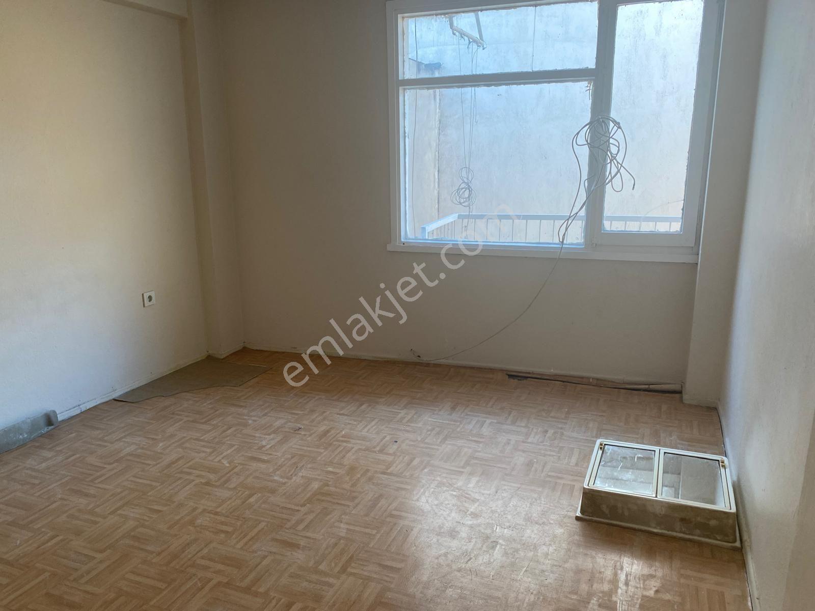Karşıyaka Çarşı'ya Çok Yakın Çift Cepheli 3+1 Son Kat Kiralık Daire - Görsel 11