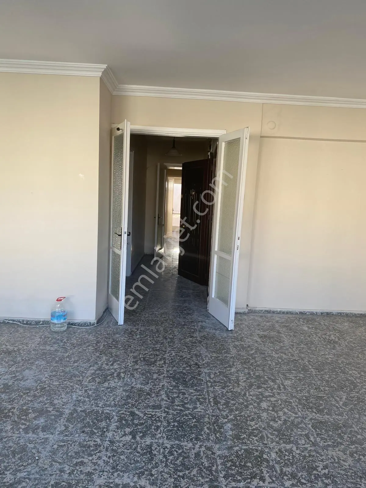 Karşıyaka Çarşı'ya Çok Yakın Çift Cepheli 3+1 Son Kat Kiralık Daire - Görsel 4