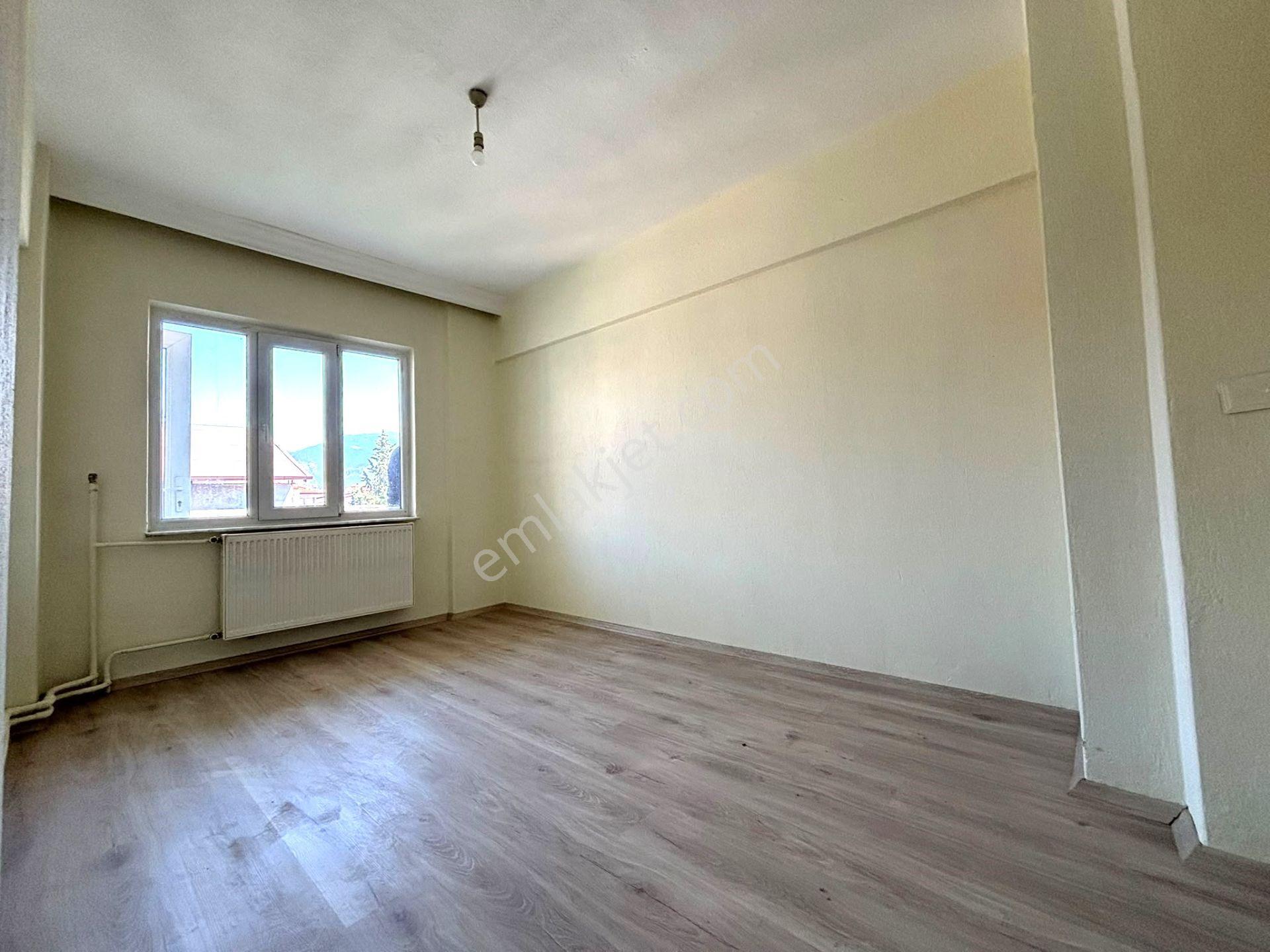Karaman Mahallesi’nde Kaçırılmayacak Fırsat! 145 M² Geniş 3+1 Asansörlü 2 Balkonlu Daire !!! - Görsel 8