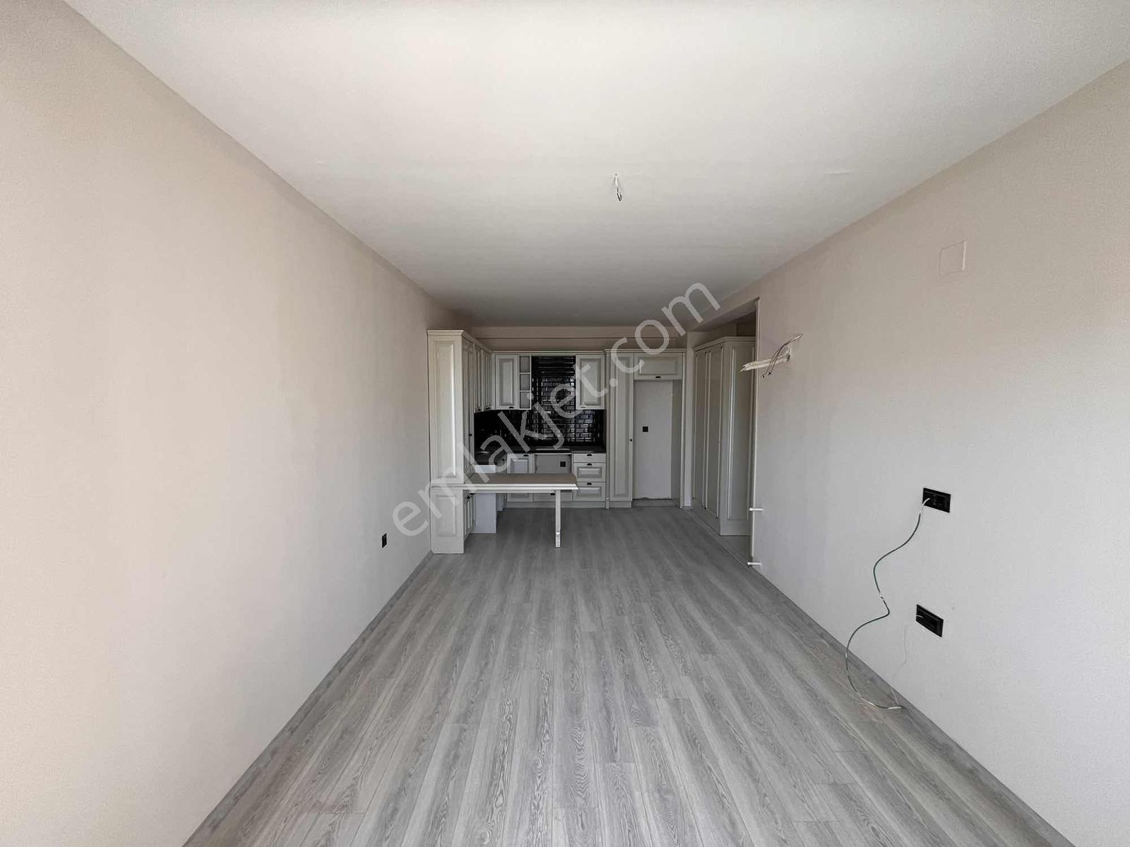 2+1 Jakuzili Kiralık Havuzlu Denize Yakın Ultra Lüks Daire - Görsel 17
