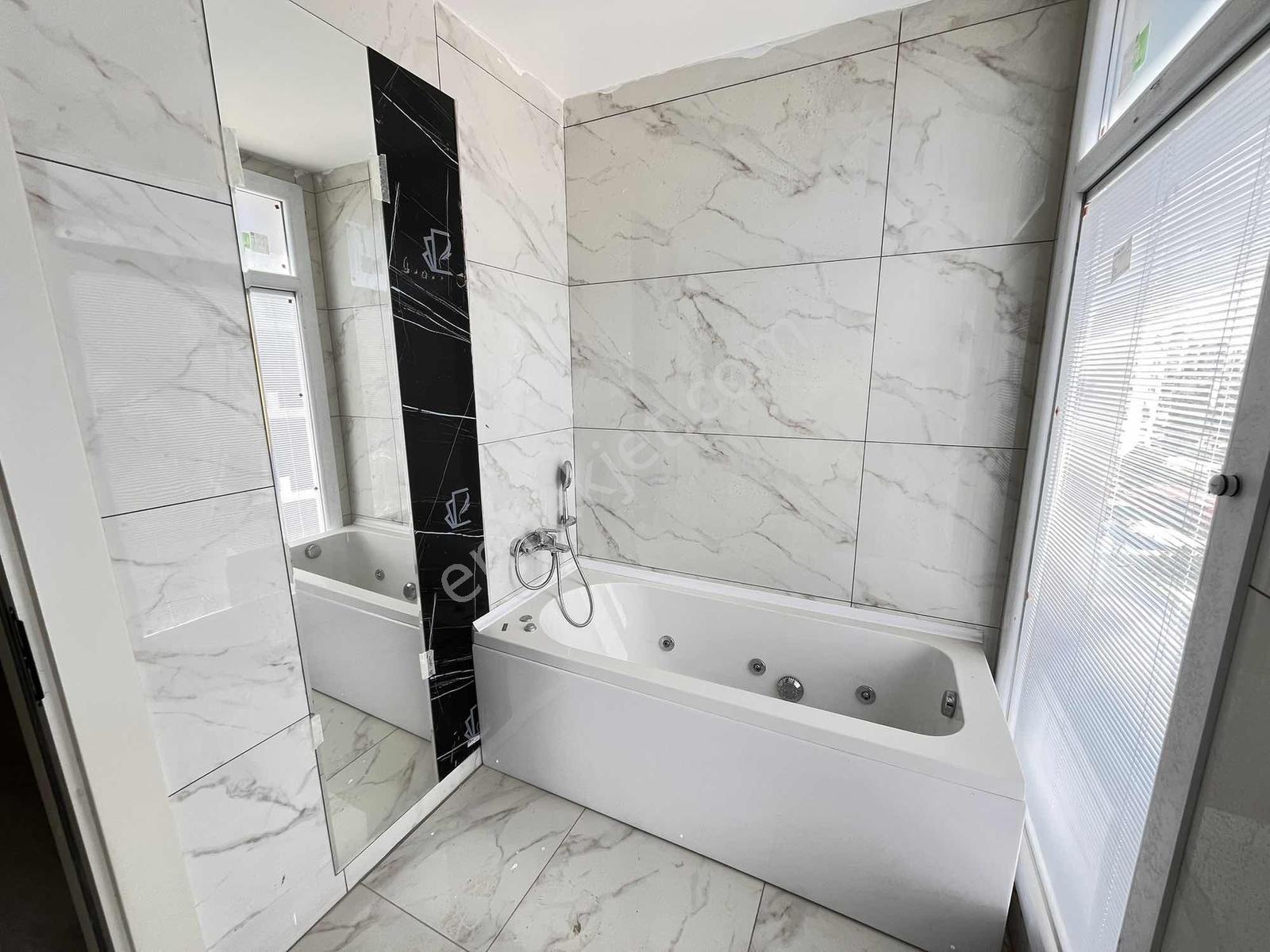 2+1 Jakuzili Kiralık Havuzlu Denize Yakın Ultra Lüks Daire - Görsel 27