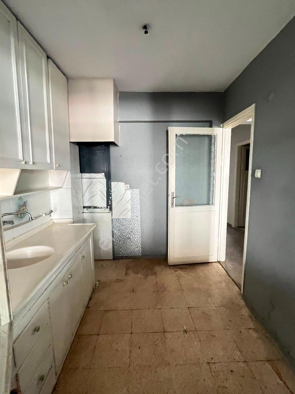 Buca Efeler Mah.de 2+1 90m2 Arakat Çift Balkonlu Daire - Görsel 10