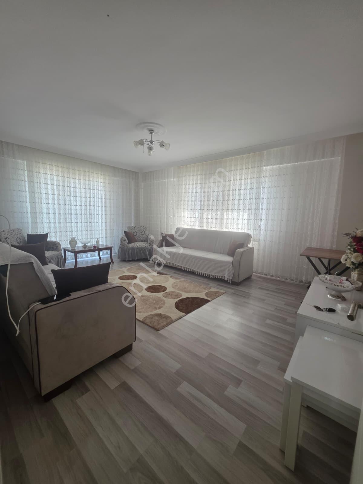 Cumhuriyet'te Eşyalı Kiralık Yüksek Giriş 2+1 Daire - Görsel 13