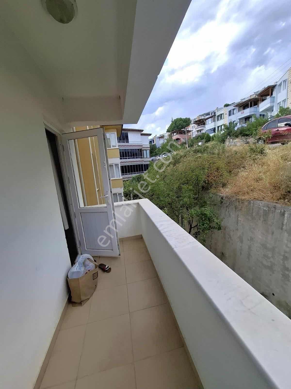 Güçlü Kardeşler Altınoluk Merkezd 3+1 Denize Yakın Ara Kat Daire - Görsel 15