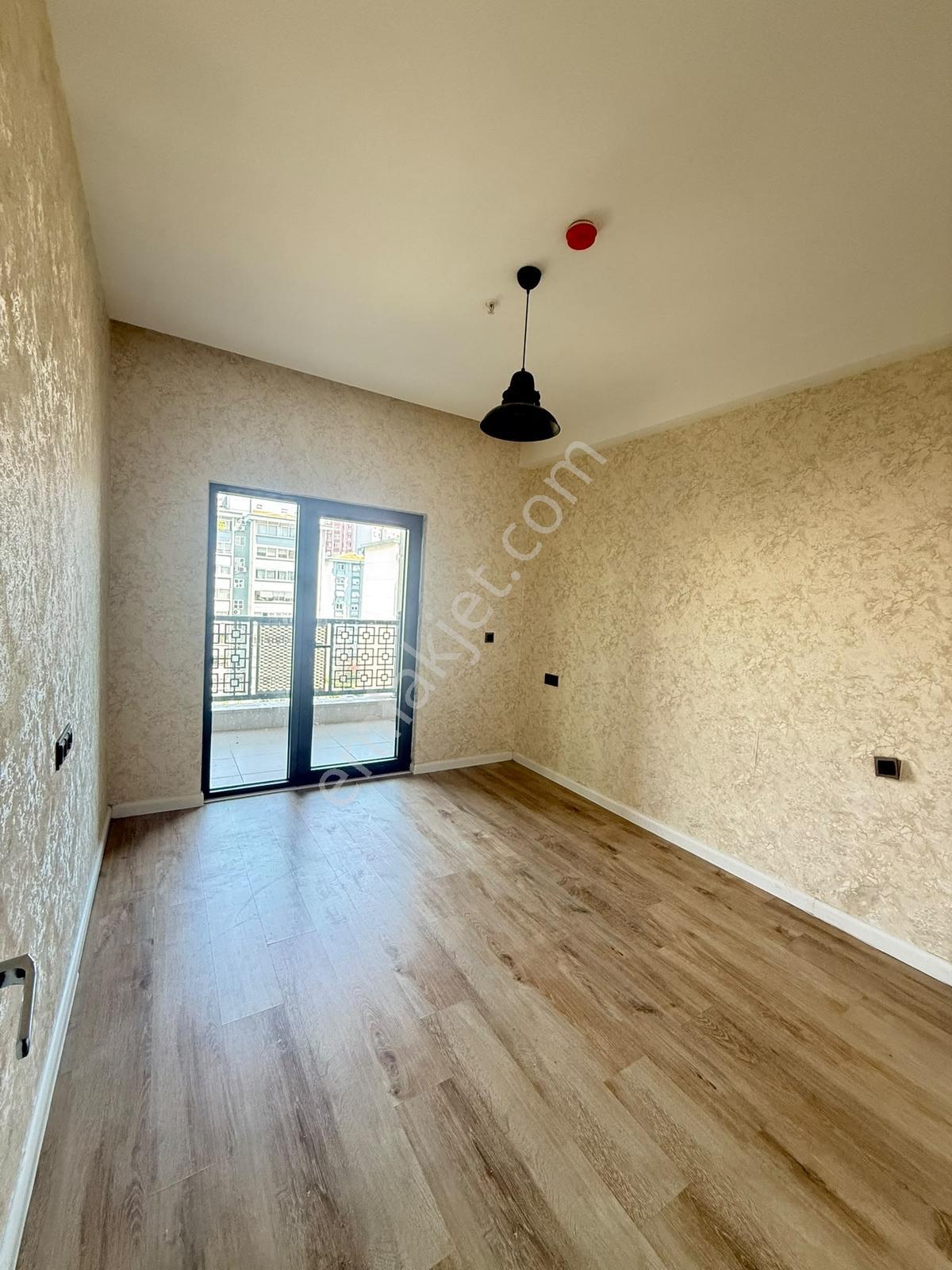Kameroğlu Metrohome Residence'de Balkonlu 1+1 Kiralık Daire - Görsel 17
