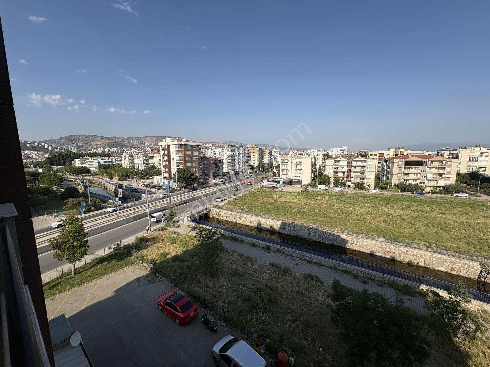 Çiğli Ataşehir Ana Cadde Üzerinde Önü Açık Satılık Geniş 3+1 - Görsel 5