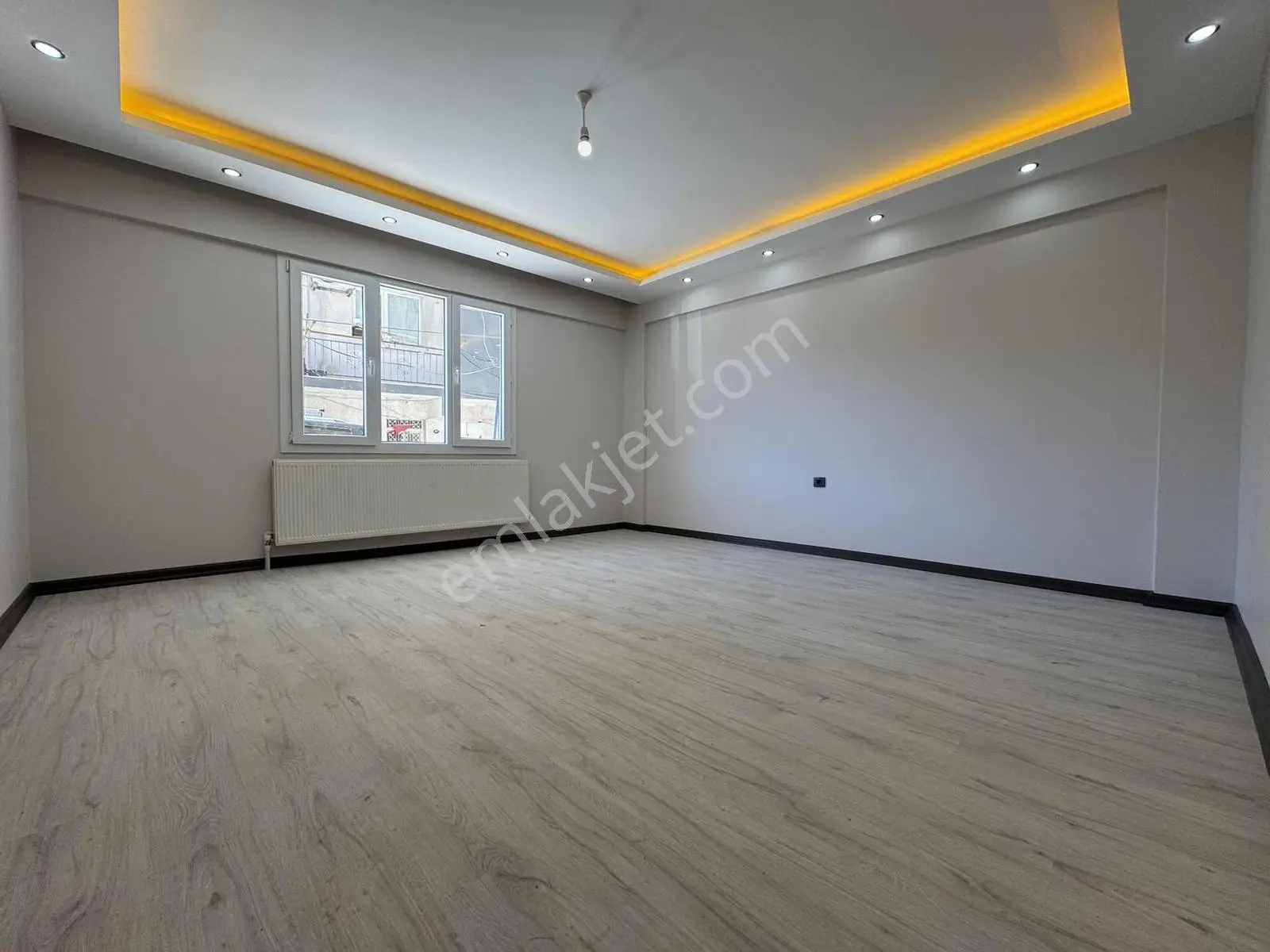 Buca M. Kemal Mah. Satılık 2+1 110 M2 Masrafsız Daire
