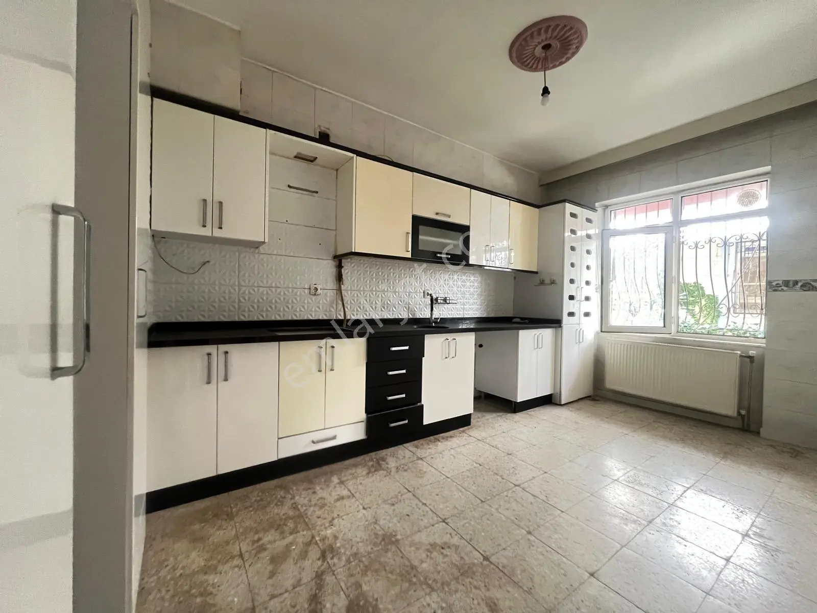Çakır'dan Kiralık 2 Katlı Müstakil Ev 2+1 =1+1 Açıklamaya Bakın - Görsel 4