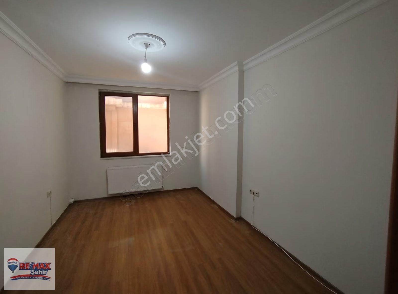Yalova Remax'dan Merkezde Kiralık Daire - Görsel 11