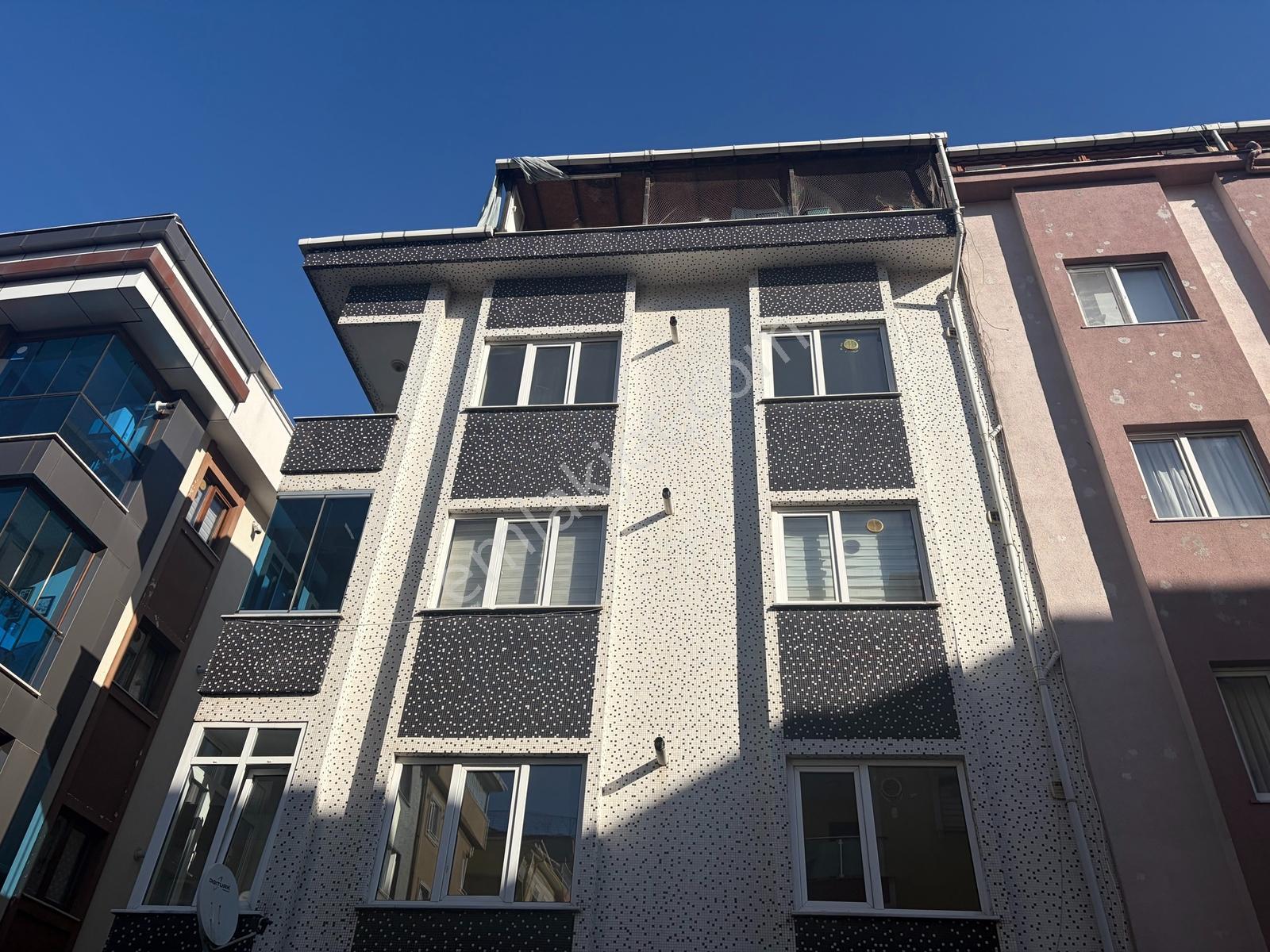 F-l Emlaktan Bulgurlu Çağrı Metro Yakını Geniş Dubleks