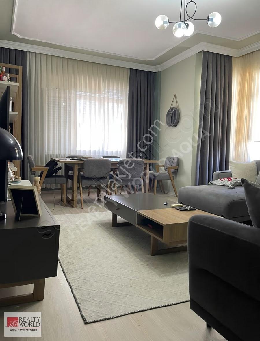 Antalya Merkezde Satılık 2+1 | 108 M² Net | Ara Kat | Asansörlü