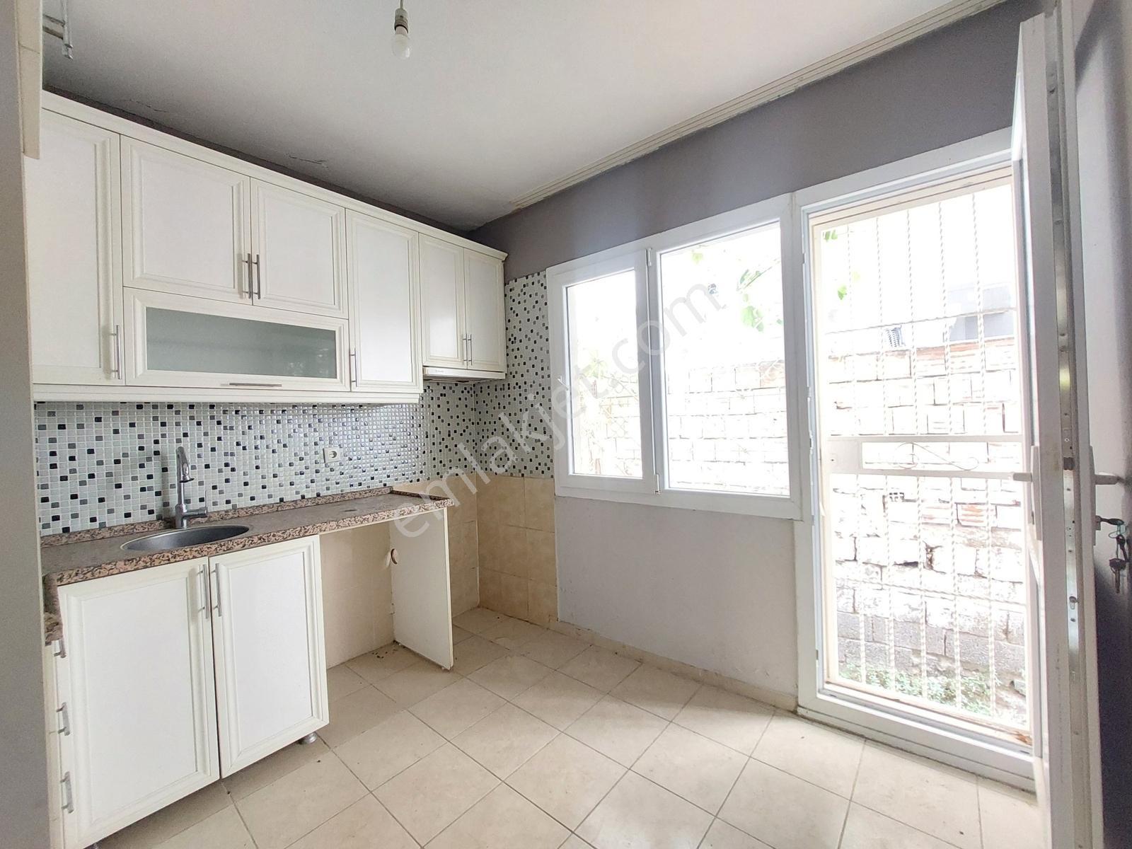 Bayraklı Yamanlar Mah De Kiralık 2+1 Boş Daire - Görsel 3
