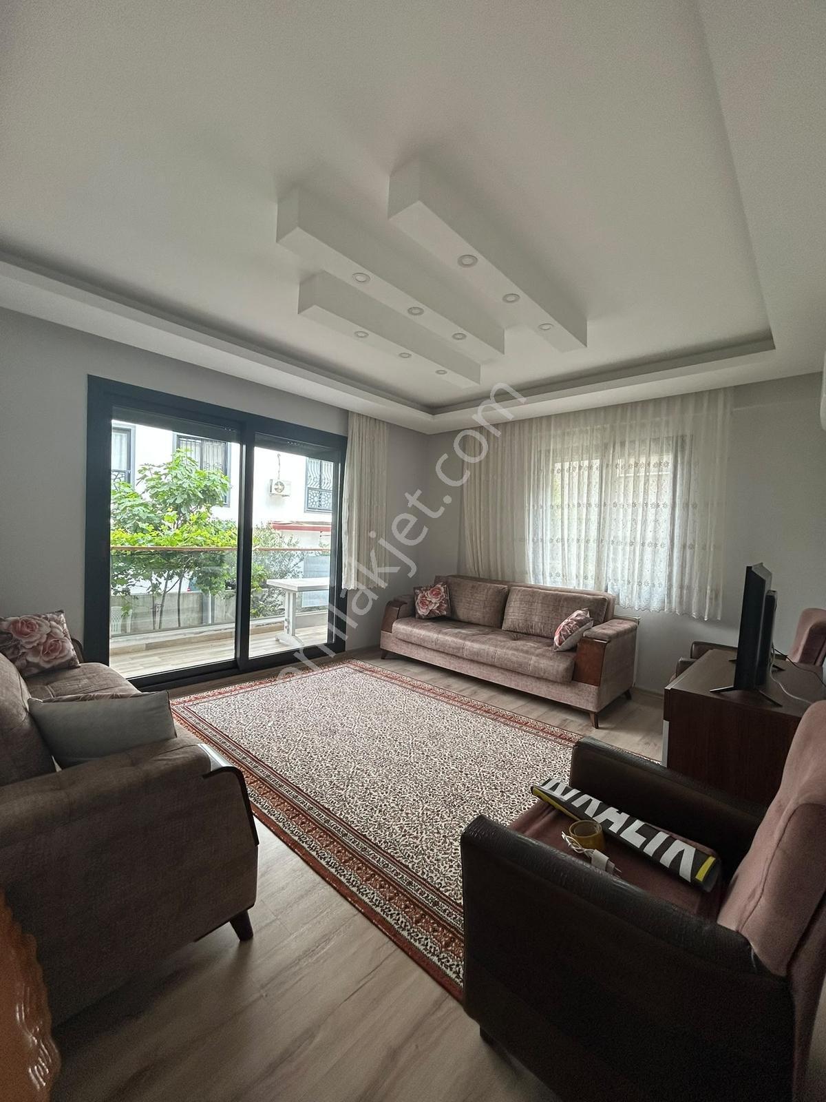 Menderes Cüneytbey'de Bahçeli Eşyalı Kiralık Geniş 1+1 Daire - Görsel 21