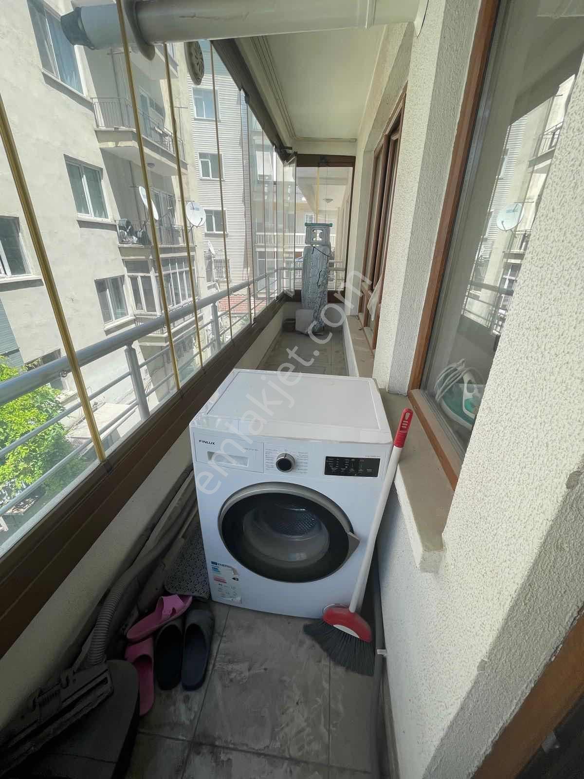 Cumhuriyet Gayrimenkulden 1+1 Full Eşyalı Beşevler Metro Yakını - Görsel 34