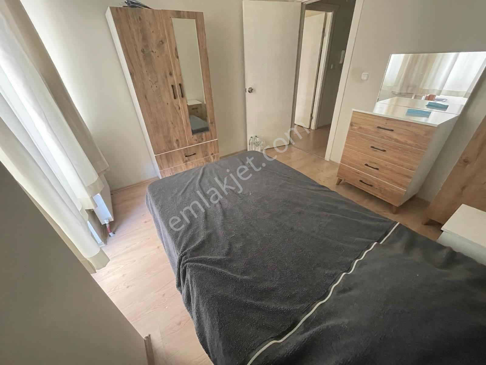 Cumhuriyet Gayrimenkulden 1+1 Full Eşyalı Beşevler Metro Yakını - Görsel 17