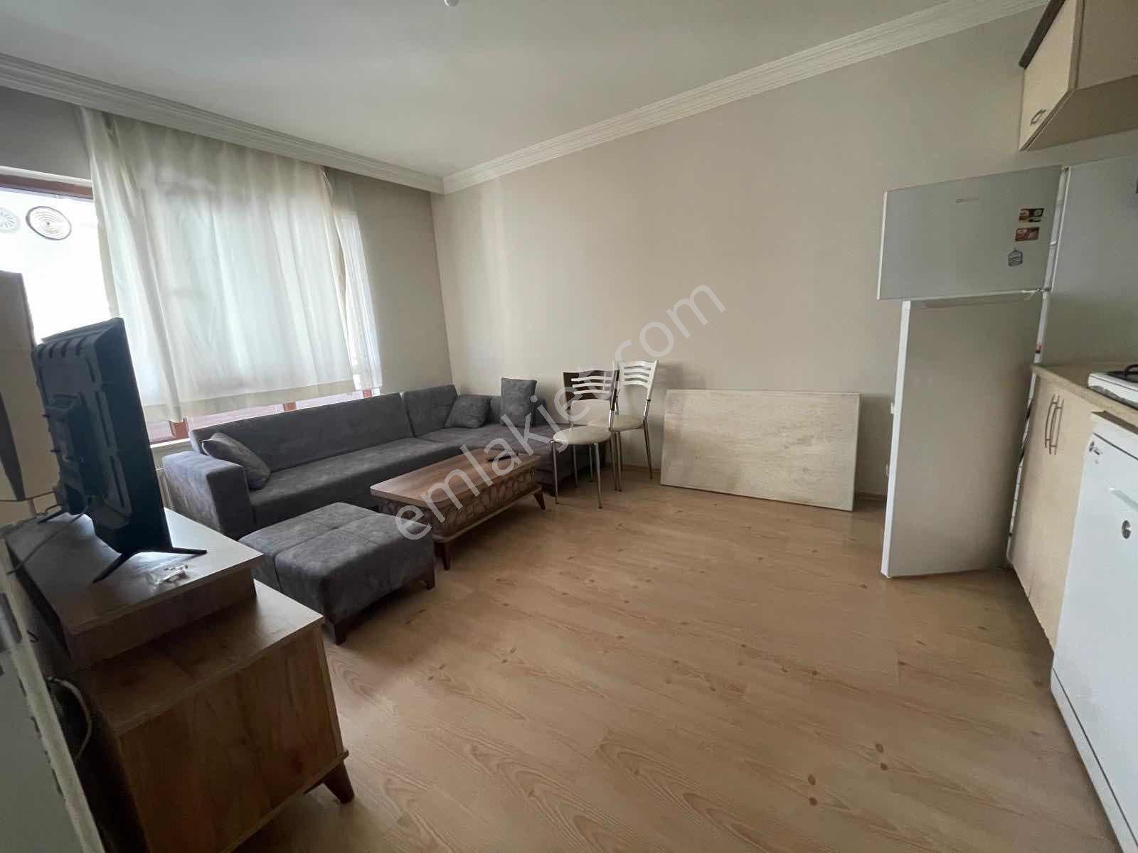 Cumhuriyet Gayrimenkulden 1+1 Full Eşyalı Beşevler Metro Yakını - Görsel 27