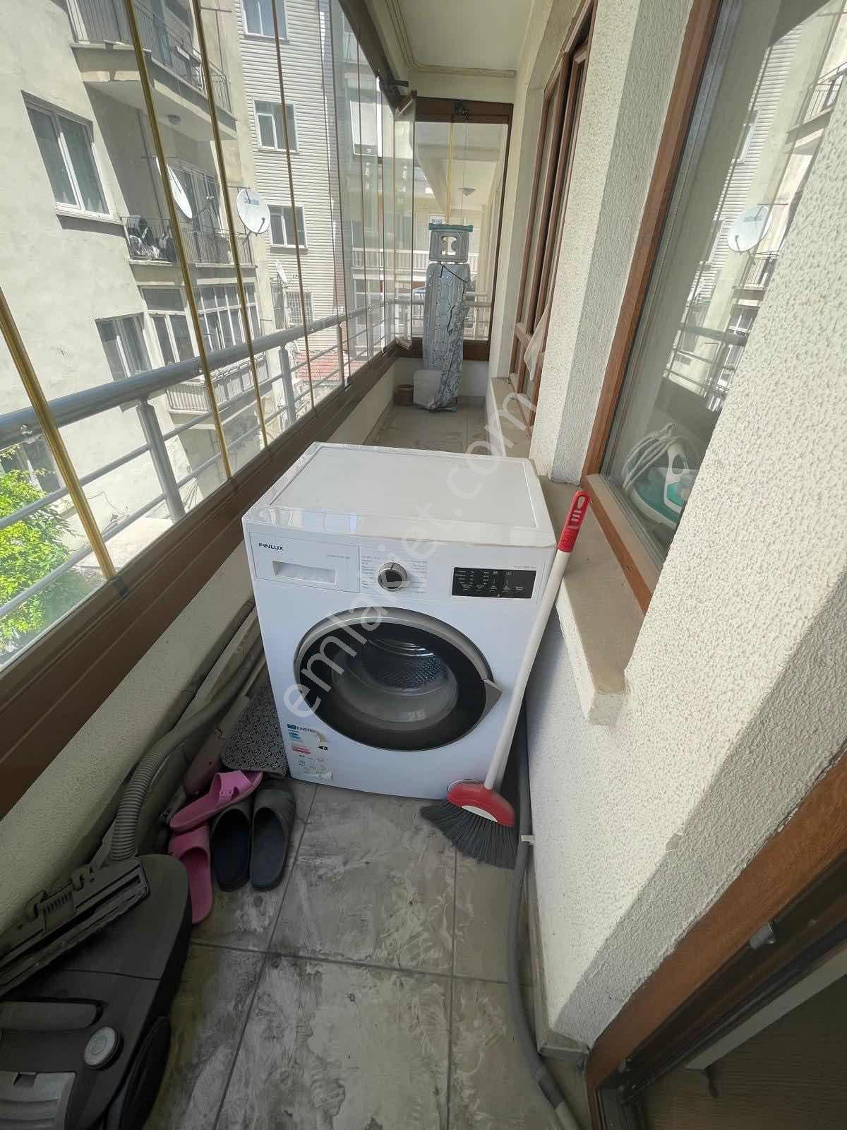 Cumhuriyet Gayrimenkulden 1+1 Full Eşyalı Beşevler Metro Yakını - Görsel 35