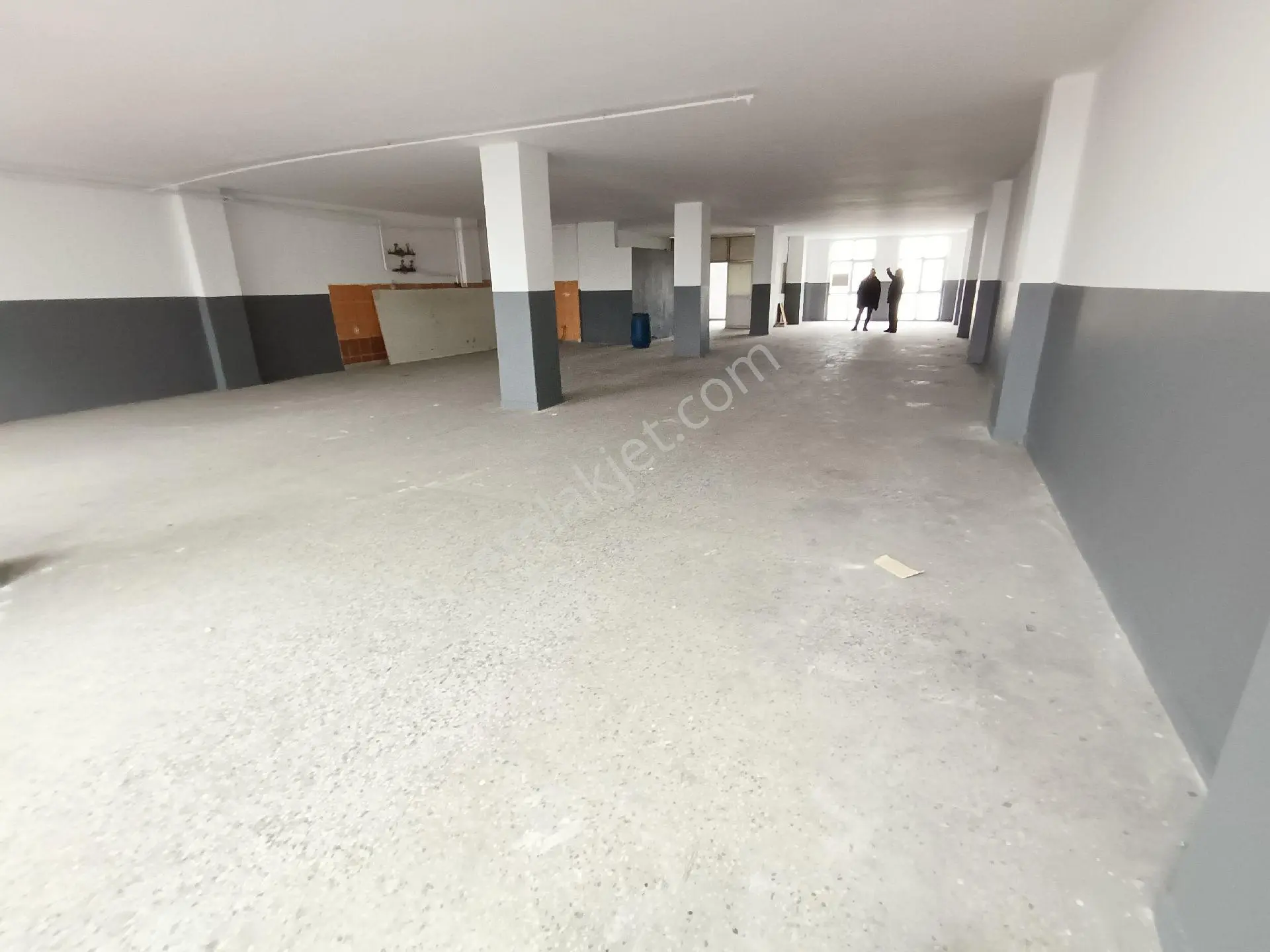 Sultangazi Malkoçoğlu Mahallesinde 350m² Kiralık Dükkan Bulunmaktadır