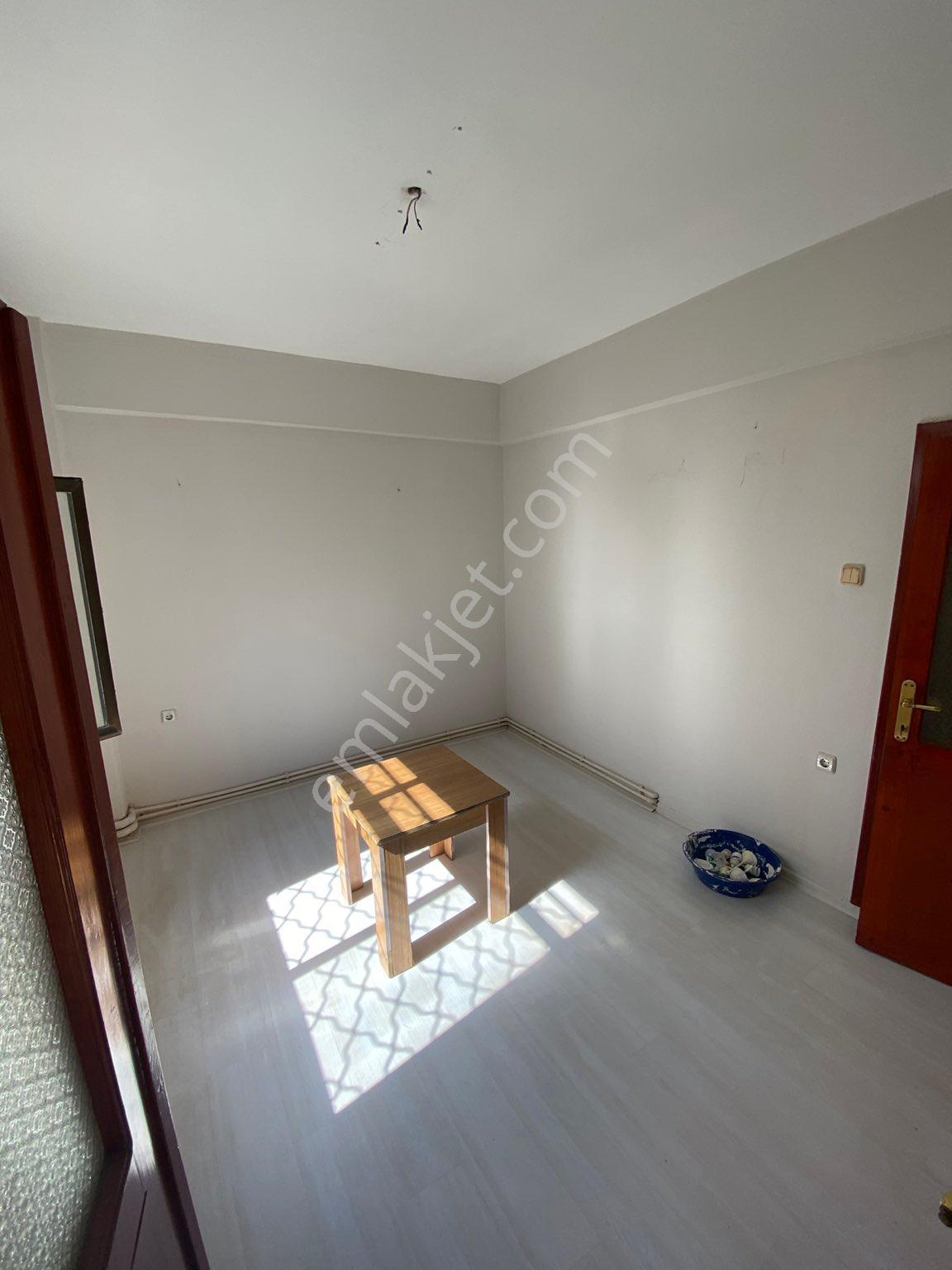 Akyazı Mah Depozitosuz Kiralık 2+1 100 M2 Daire Akyazı Semt Polikliniği Yanı - Görsel 3