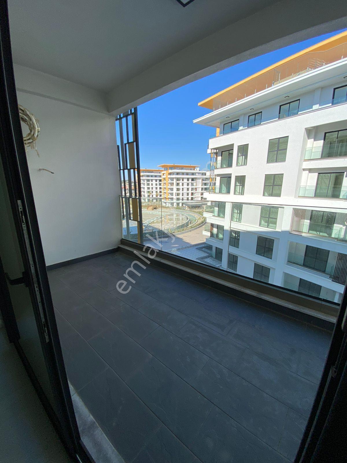 Fırsat Azura World Sitesi Hotel Konsept Full Aktivite 2+1 - Görsel 10