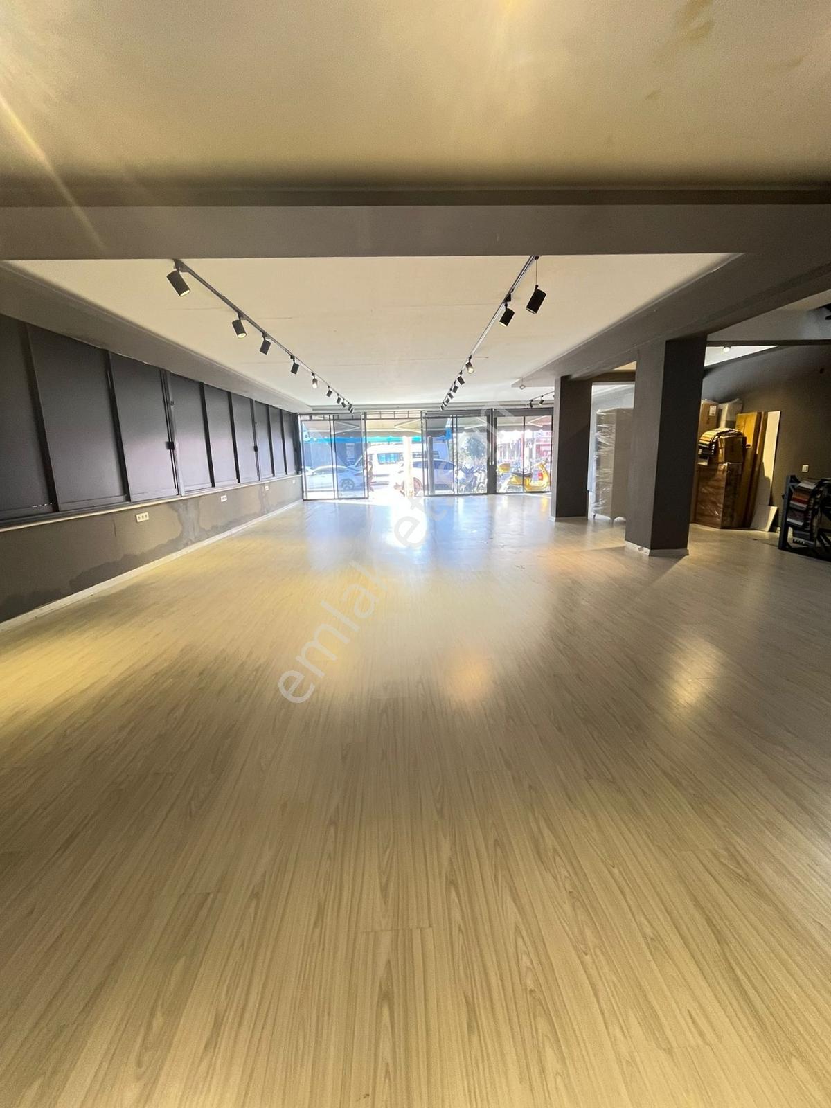Poyraz'dan Erenköy Mahallesinde 170m² Satılık Köşe Dükkan - Görsel 13