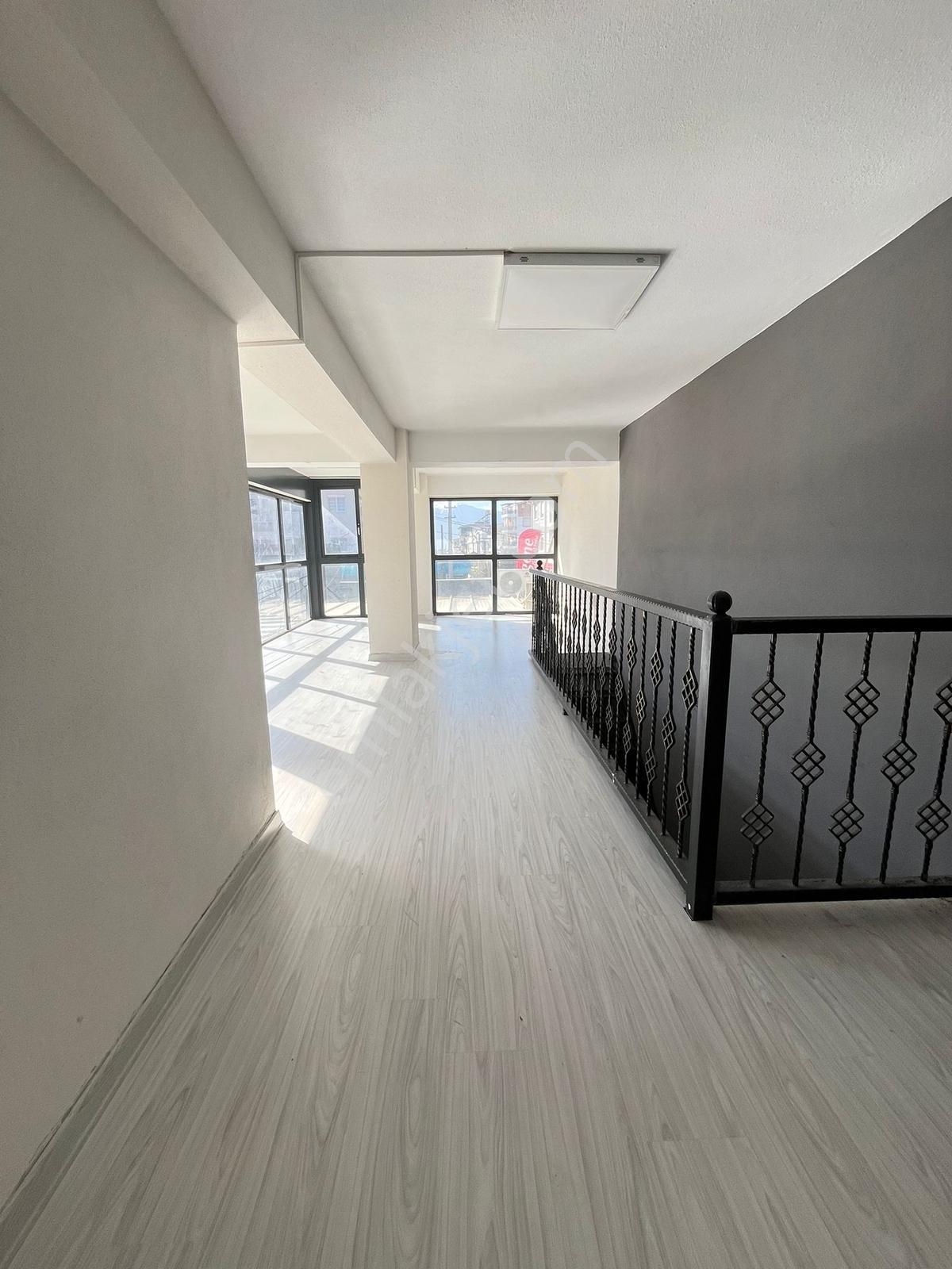 Poyraz'dan Erenköy Mahallesinde 170m² Satılık Köşe Dükkan - Görsel 11