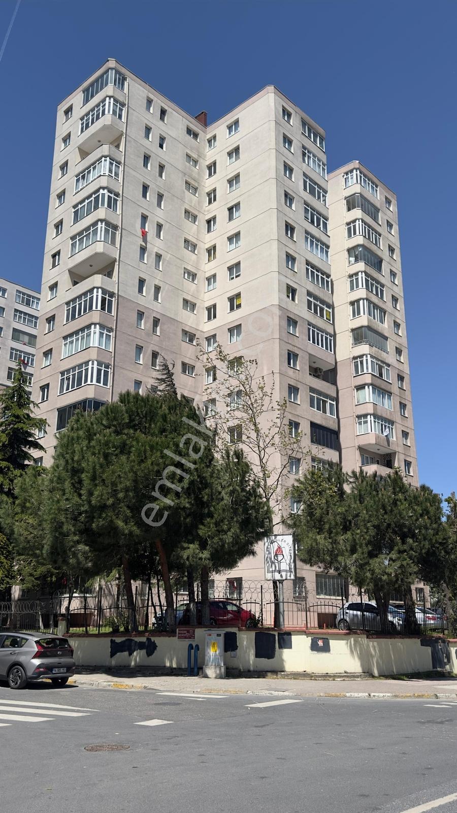 Beylikdüzü Öğretmen Evleri'nde Havuzlu, Güvenlikli 3+1 Daire - Görsel 11