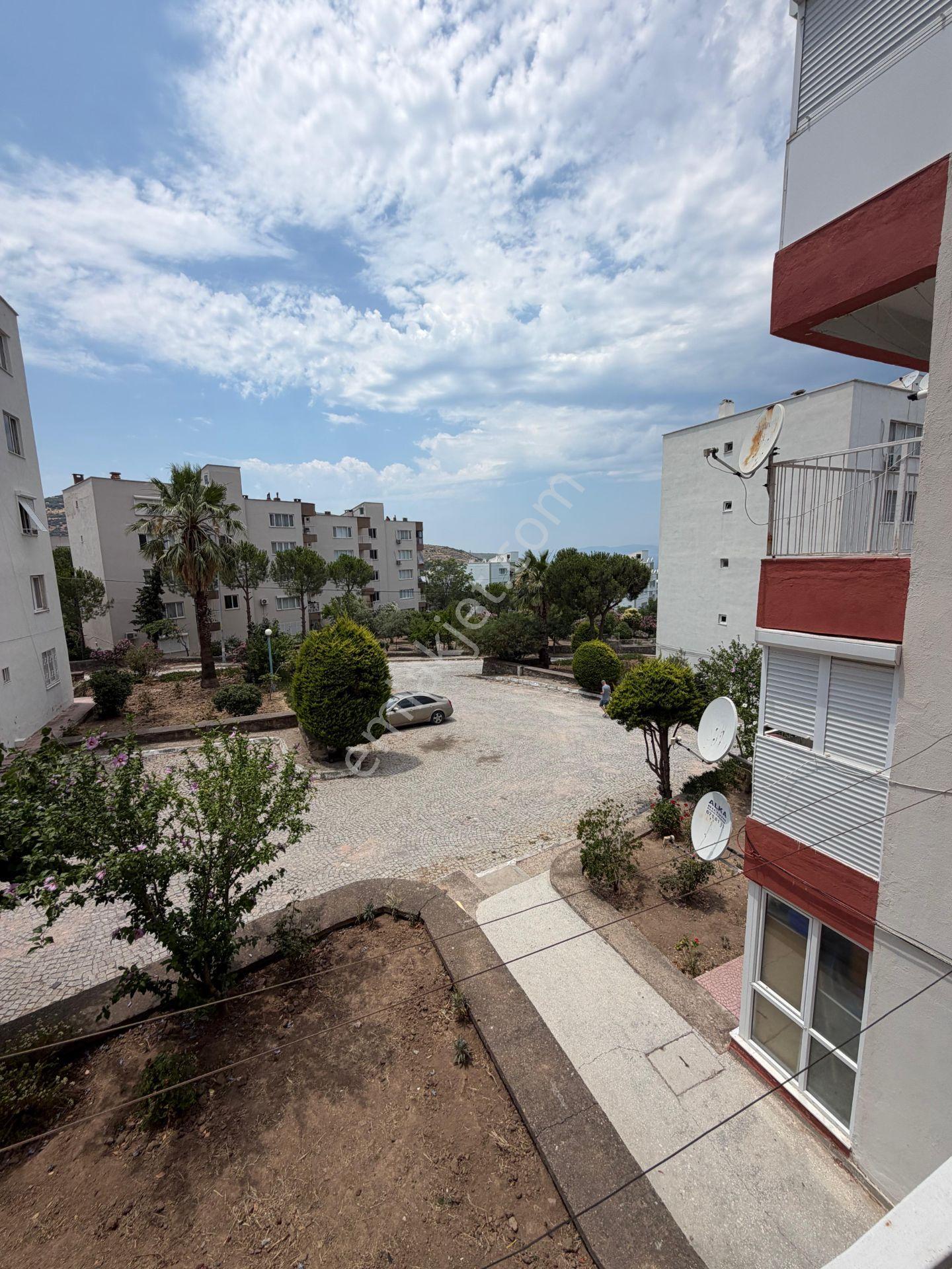 Dikili Ümmetoğlu'ndan Site İçerisinde Deniz Manzaralı 2+1 Köşe - Görsel 21