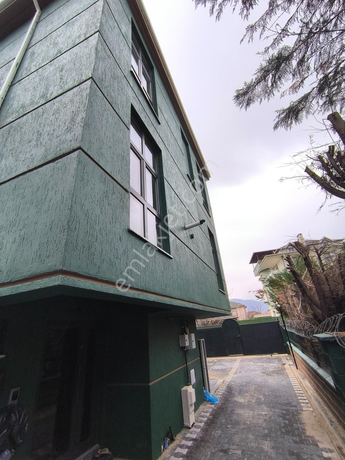 Kariyer'den Merkez'de Satılık 5+2 Villa 296m² Havuzlu Ve Bahçeli - Görsel 24