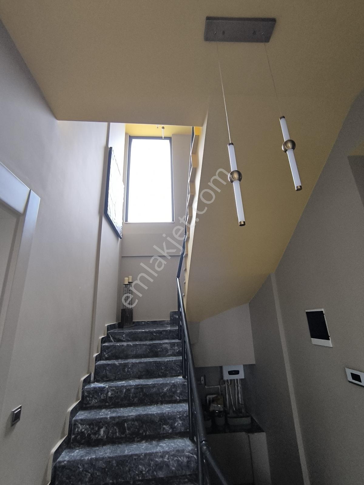 Kariyer'den Merkez'de Satılık 5+2 Villa 296m² Havuzlu Ve Bahçeli - Görsel 17