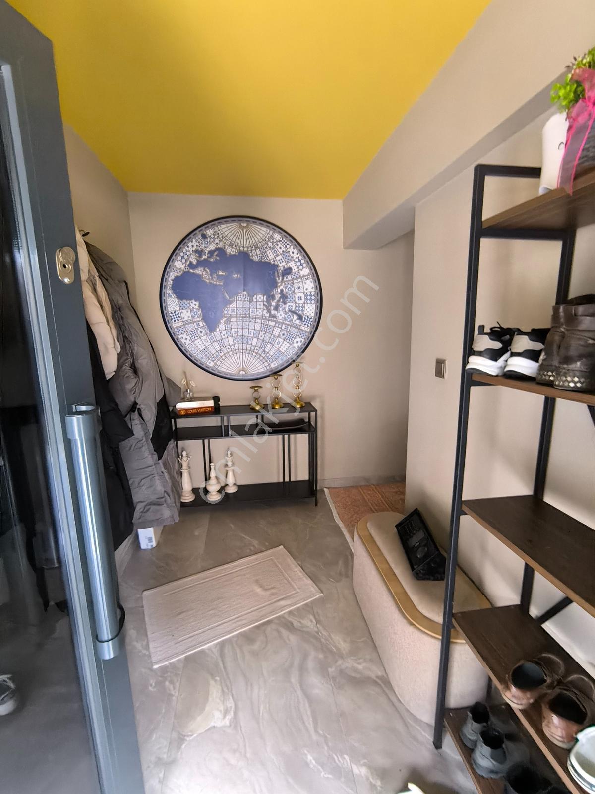 Kariyer'den Merkez'de Satılık 5+2 Villa 296m² Havuzlu Ve Bahçeli - Görsel 2