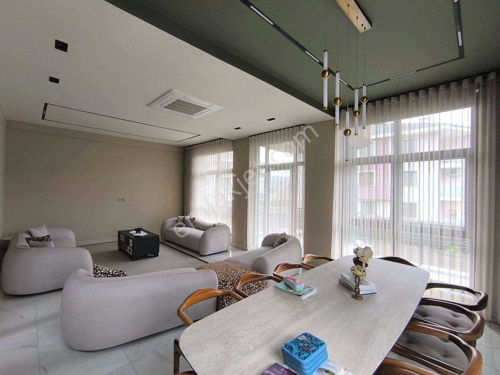 Kariyer'den Merkez'de Satılık 5+2 Villa 296m² Havuzlu Ve Bahçeli - Görsel 31