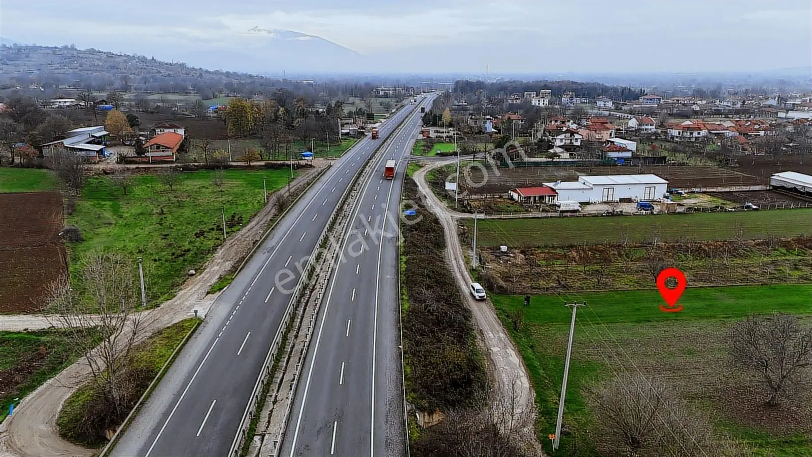 Çitli Mahallesinde İmar Dibi Satılık Tarla