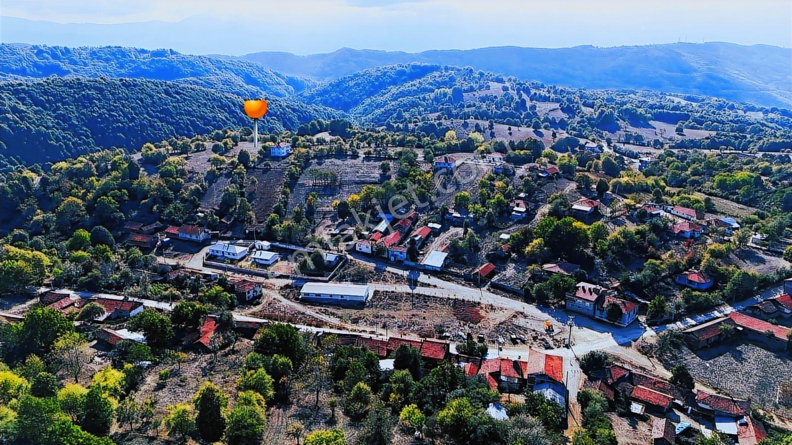 Hamitabat Köyünde 250m² İnşaat Alanına Sahip Satılık Arsa - Görsel 12