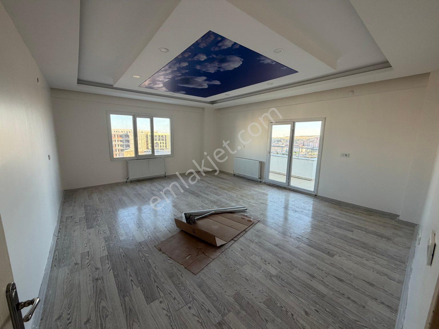 Şehir Merkezinde Devlet Hastanesi Civarı Kaymakamlık Karşısı 3+1 Kiralık Daire