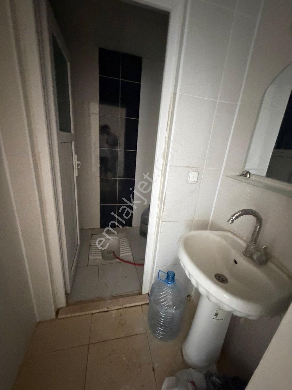 Şehir Merkezinde Devlet Hastanesi Civarı Kaymakamlık Karşısı 3+1 Kiralık Daire - Görsel 11