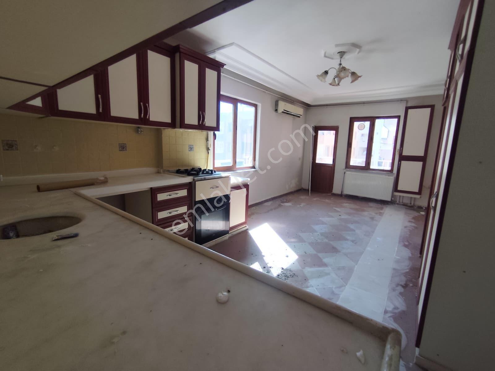 Artuklu Ravza Caddesi'nde Kaçırılmayacak Fırsat! 3+1 Kiralık