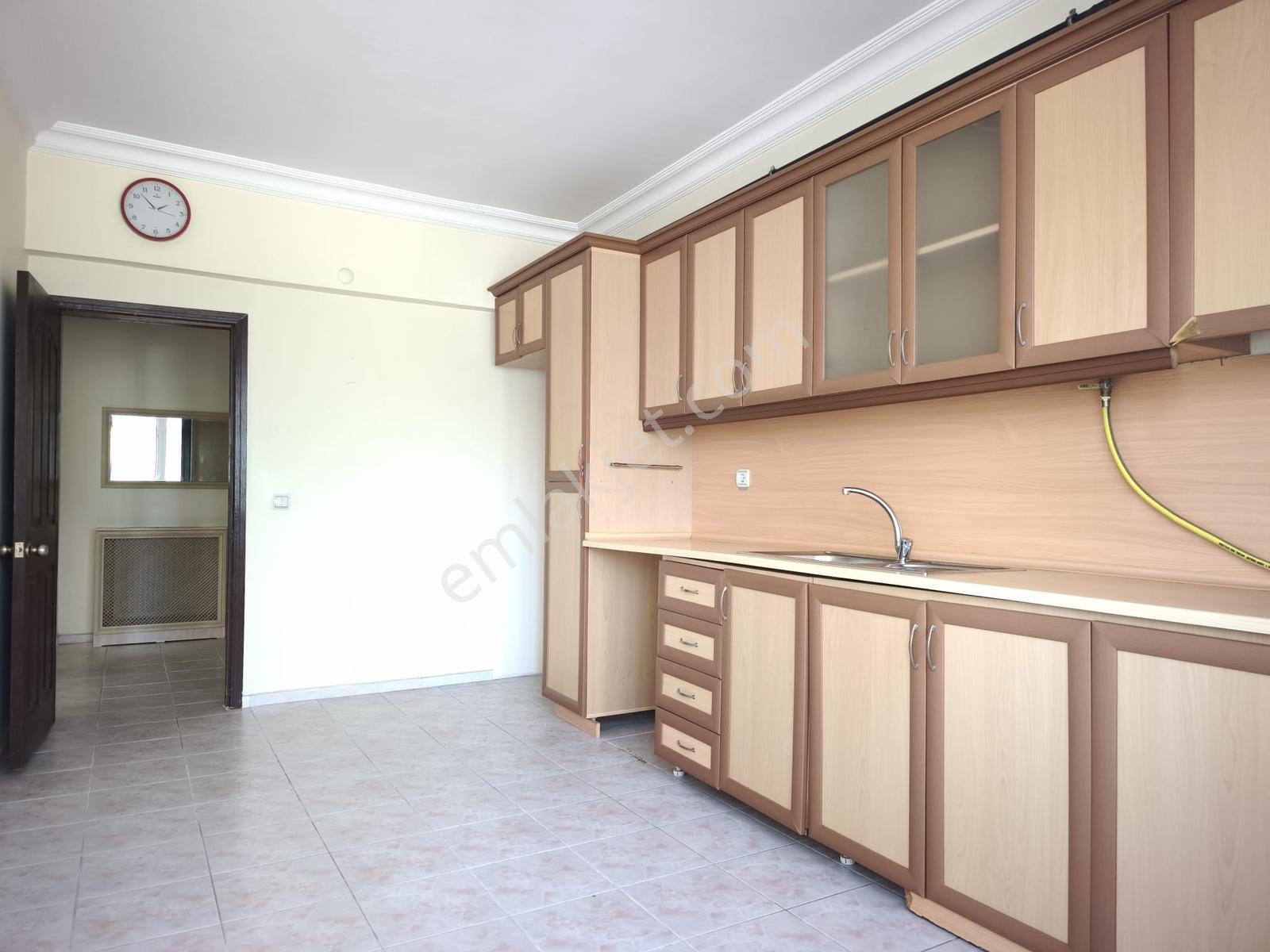 Ekşioğlu Mavikent Sitesinde 3+1 160 M2 Balkonlu Ebeveyin Banyolu - Görsel 19