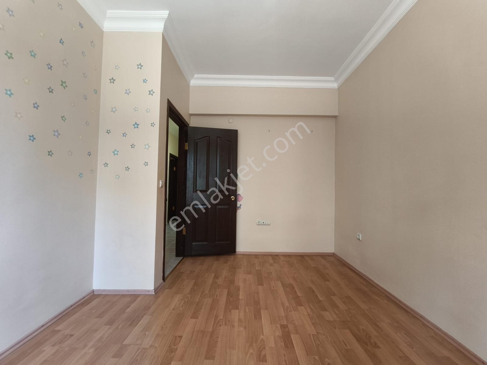 Ekşioğlu Mavikent Sitesinde 3+1 160 M2 Balkonlu Ebeveyin Banyolu - Görsel 13
