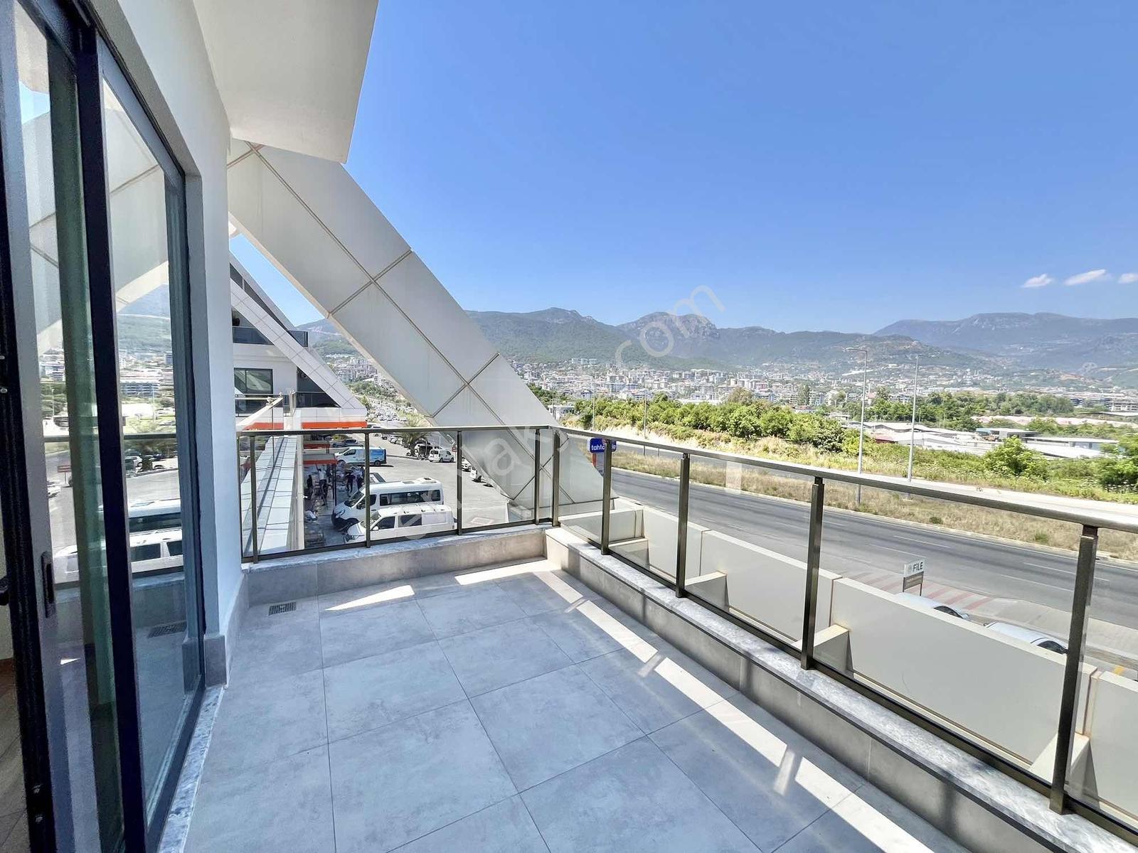 Alanya Oba Çevre Yoluna Sıfır Lüks Plazada Kiralık Ofisler - Görsel 22