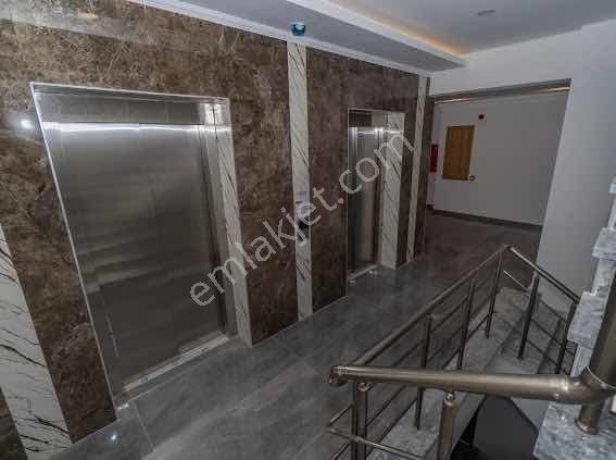 Alanya Oba Çevre Yoluna Sıfır Lüks Plazada Kiralık Ofisler - Görsel 15